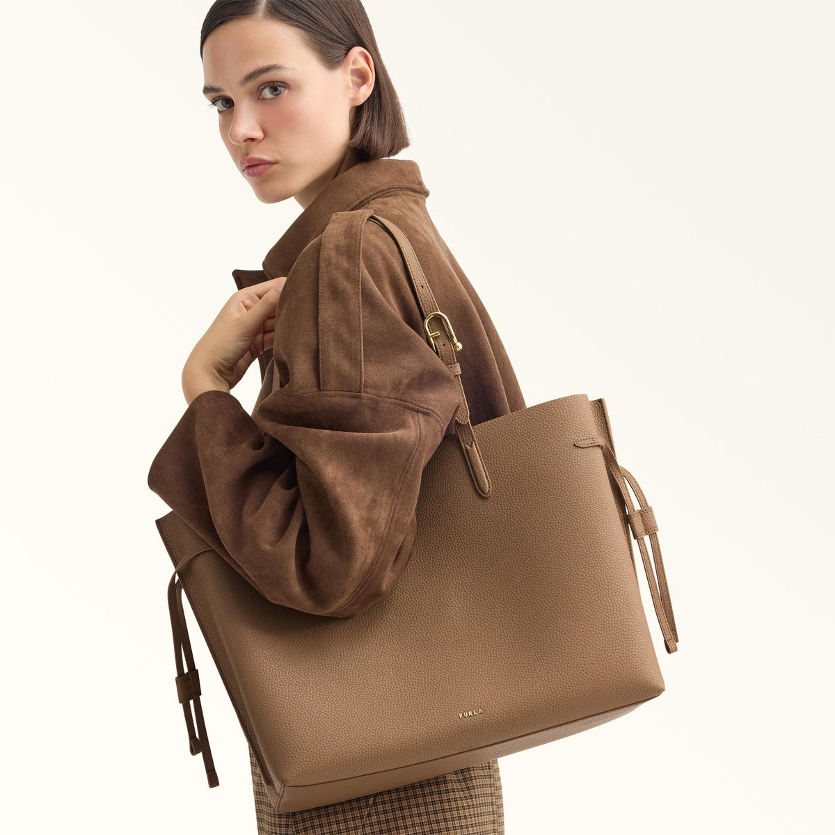 Furla Ava Tote L Toffee+Nero Int. - Furla