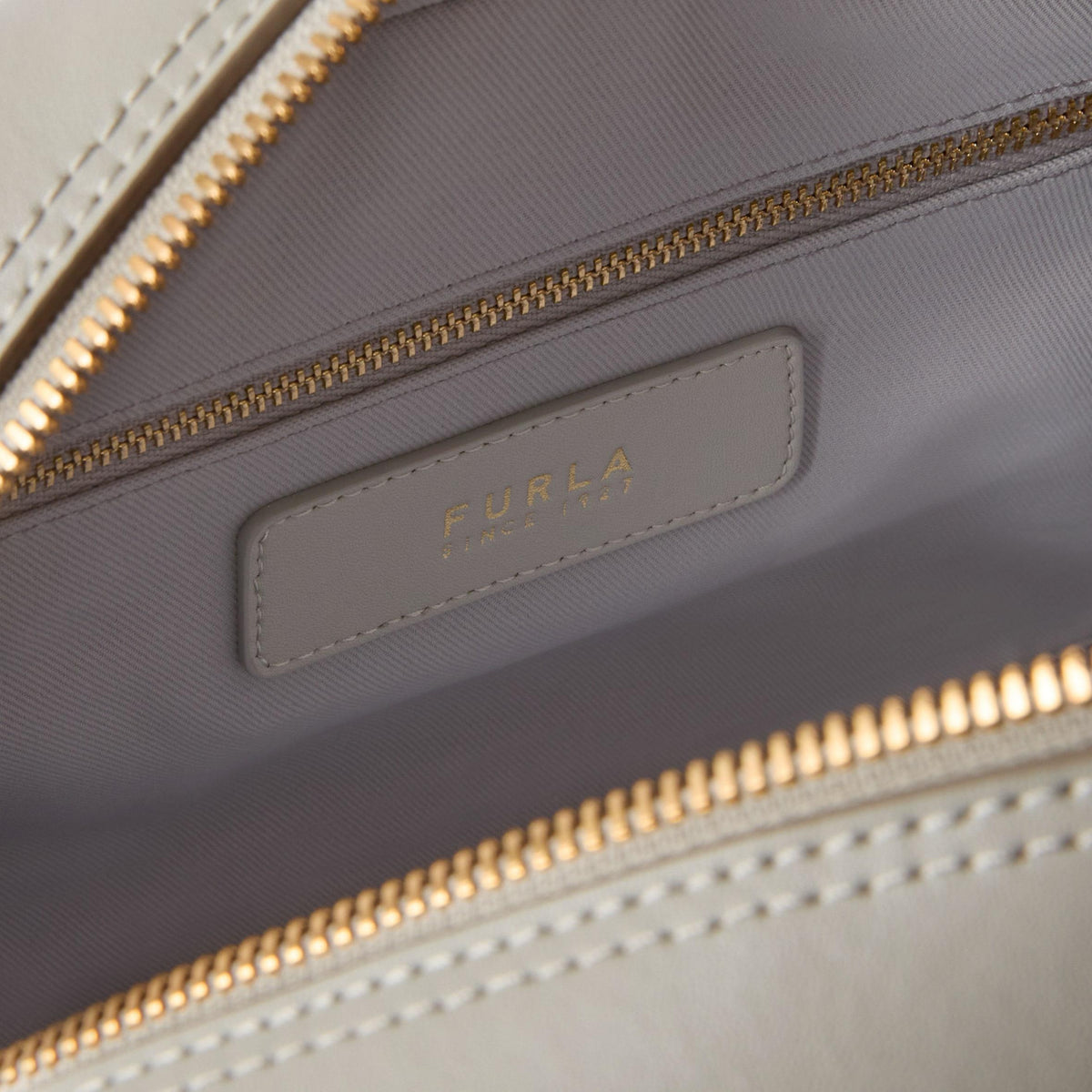 Furla Poppy Dome M Stone Gray - Furla