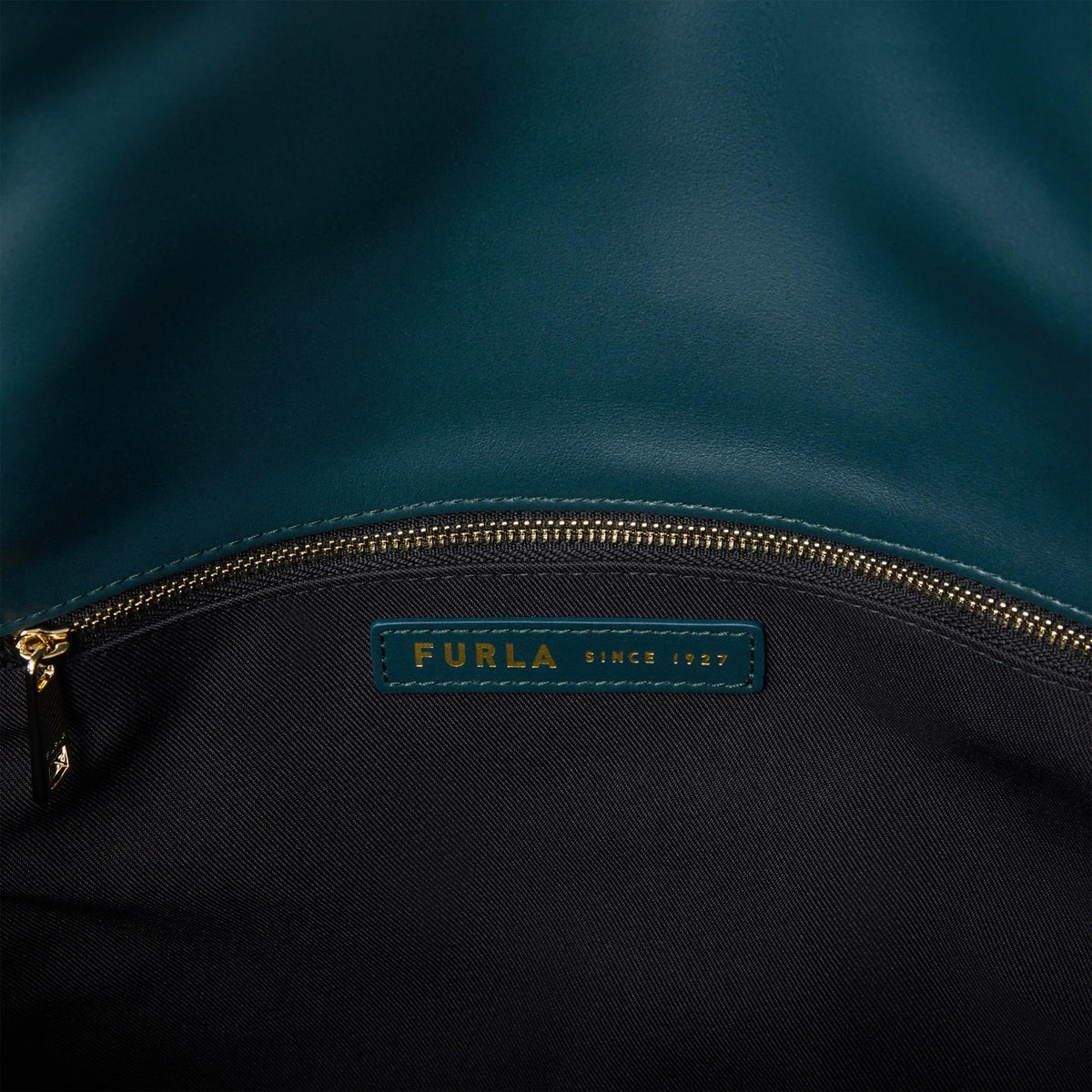 Furla Ginevra Shoulder Bag M Dark Forest - Furla