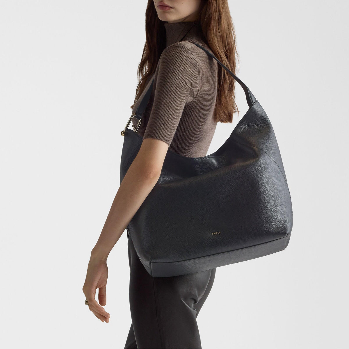 Furla Lara Shoulder Bag L Nero - Furla