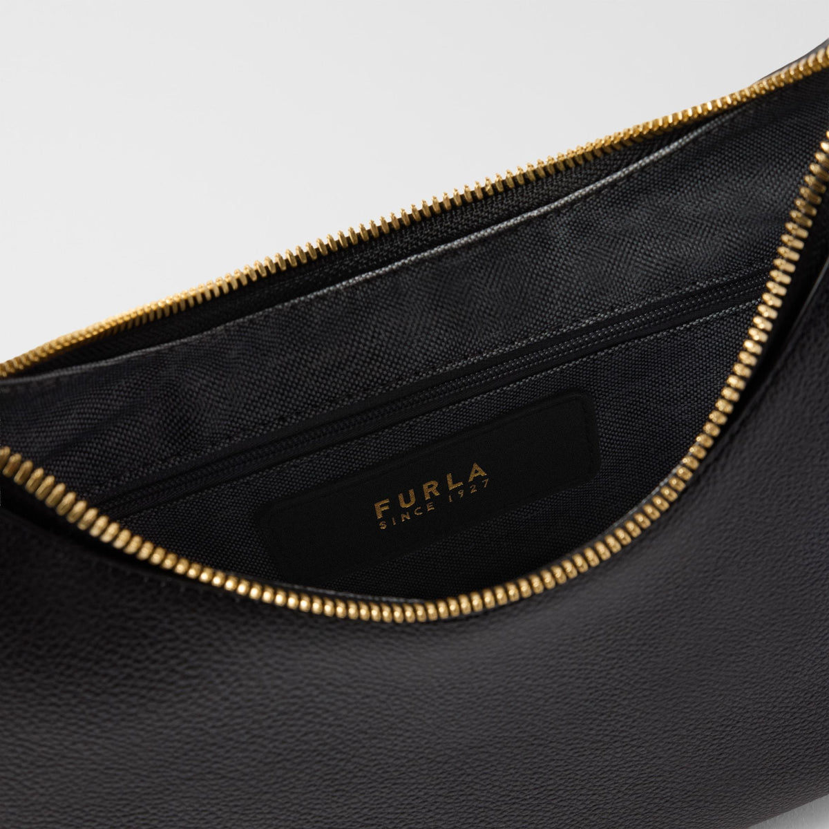 Furla Goccia Shoulder Bag S Nero - Furla