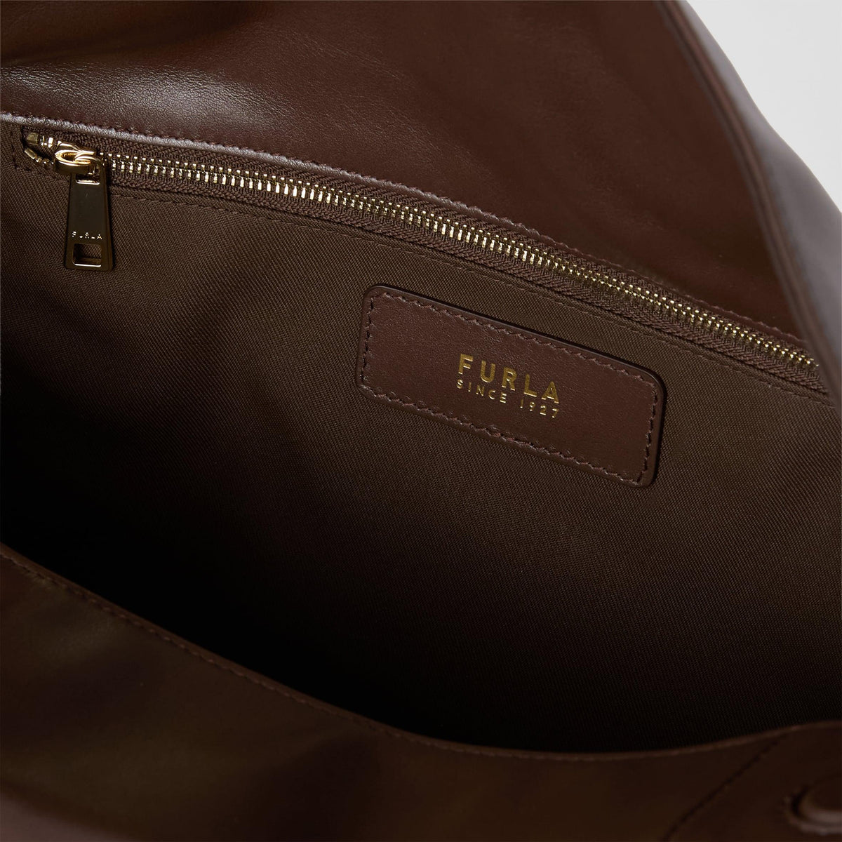 Furla Ginevra Shoulder Bag L Espresso - Furla